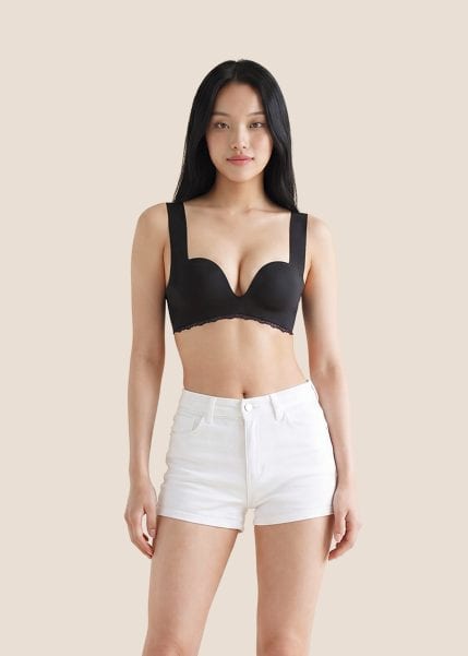 Airy Sculpt Push-Up Bra in Black